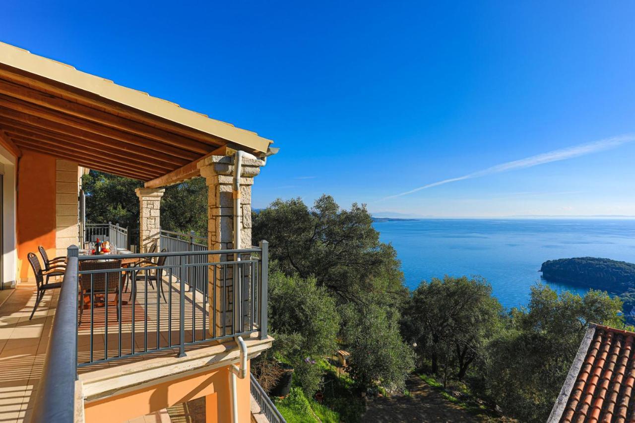 Villa Kalamia Exterior photo
